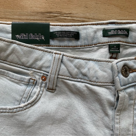 Wild Fable Super High Rise Curvy Short Jean Denim Size 16 - Picture 3 of 7